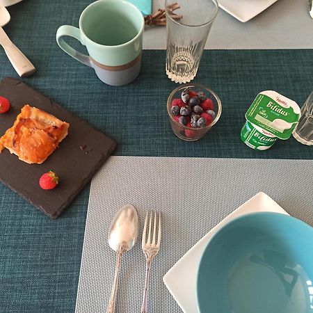 La Douceur Saumuroise Avec Petit Dejeuner Exterior foto